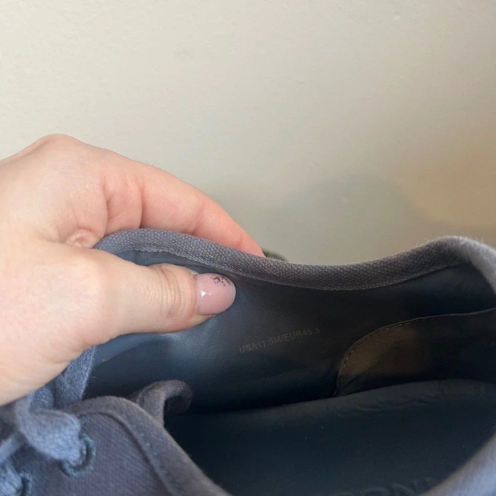 Vince Canvas‎ Low Top Sneakers Mens 11.5 Navy Blue Casual Lace Up Shoes